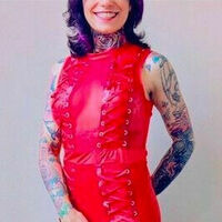Maddy - Sexy Versuchung mit vielen Tattoos